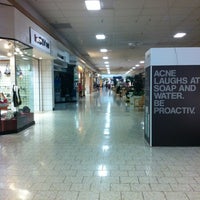 Снимок сделан в Southern Hills Mall пользователем arun b. 8/9/2012