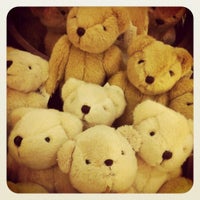 Photo taken at Teddy House Senayan City by Ening c. on 6/15/2012