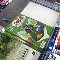 3/14/2012 tarihinde Taylor G.ziyaretçi tarafından Heroes Comics, Cards and, Games'de çekilen fotoğraf