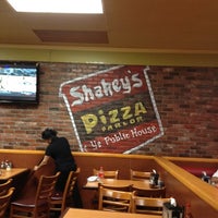 Photo taken at Shakey&amp;#39;s Pizza Parlor by Markimark M. on 4/22/2012