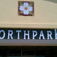 Das Foto wurde bei Northpark Mall von Myke B. am 8/17/2011 aufgenommen