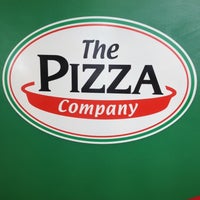 Photo taken at The Pizza Company™ Wongsakorn Market by Nok V. on 6/27/2012