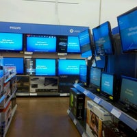 Photo taken at Walmart Supercenter by Vickie D. on 10/9/2011