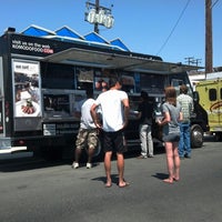Das Foto wurde bei Lunch Truck-It von LB Chica am 8/8/2012 aufgenommen