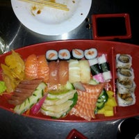 Photo taken at Sushi San by Luiz N. on 10/9/2011
