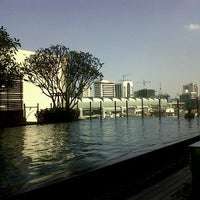 Photo taken at Swimming Pool @ Ideo Q Phayathai by tj B. on 11/12/2011