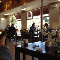 5/4/2012にJamie S.がThe Coffee Bean &amp;amp; Tea Leafで撮った写真