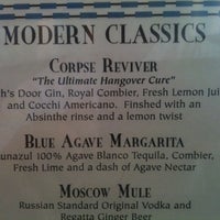 Снимок сделан в Blue Plate Diner пользователем Dm P. 8/14/2011