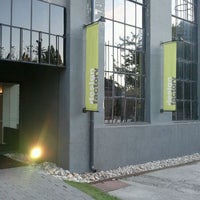 Foto tirada no(a) Design Factory por milos l. em 9/28/2011