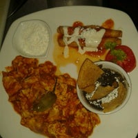 Снимок сделан в La Casita del Chef Restaurante пользователем Monica C. 6/19/2012