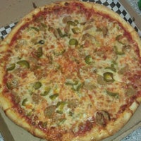 11/18/2011 tarihinde Anastasia B.ziyaretçi tarafından Fratelli&amp;#39;s Pizza'de çekilen fotoğraf