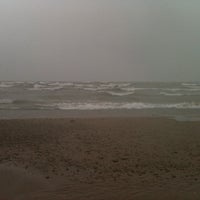Loyola Beach Rogers Park 1230 W Greenleaf Ave Photo Taken At Loyola Beach By Meg T On 4 19 2017