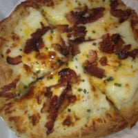 Foto tirada no(a) Grasso&amp;#39;s Pizza por Steve P. em 3/27/2012