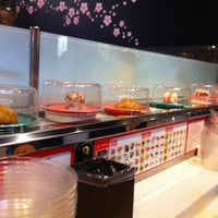 Снимок сделан в Sushi Envy пользователем Kye C. 1/11/2011