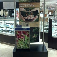 Sunglass Hut - 4000 Willowbrook Mall