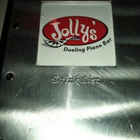 Photo prise au Jolly&amp;#39;s American Beer Bar and Dueling Pianos par Christopher P. le5/19/2012