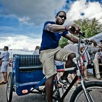8/26/2012 tarihinde Maggie A.ziyaretçi tarafından Lone Star BikeCAB'de çekilen fotoğraf