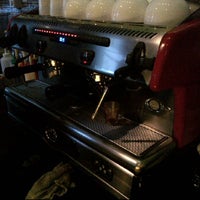 Das Foto wurde bei Kaffeeholic Coffee von Fredy S. am 10/9/2011 aufgenommen