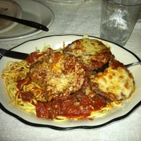 Photo prise au Bella Donna Italian Restaurant par Mike W. le1/28/2012