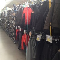 Photo taken at Decathlon by Rui on 8/27/2012