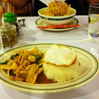 Photo taken at Thai Thai Restaurant by MinTz on 7/26/2011