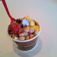 Photo taken at Red Mango by Penelope L. on 12/26/2011