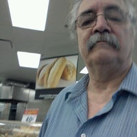 5/20/2012 tarihinde Donald H.ziyaretçi tarafından Walmart Pharmacy'de çekilen fotoğraf