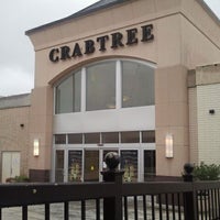nike store crabtree mall