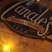รูปภาพถ่ายที่ Canale&amp;#39;s Restaurant โดย Steven T. เมื่อ 6/17/2012