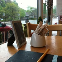 รูปภาพถ่ายที่ Dorset Café โดย Ryan D. เมื่อ 5/1/2012