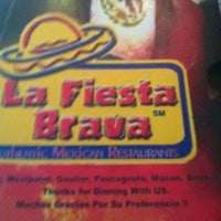 7/14/2012 tarihinde Randyziyaretçi tarafından La Fiesta Brava'de çekilen fotoğraf