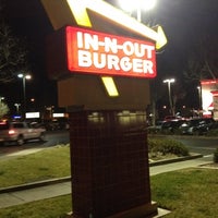 Photo taken at In-N-Out Burger by Christopher H. on 2/18/2012