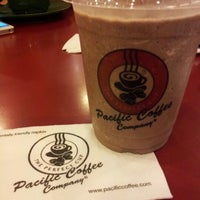 Photo taken at Pacific Coffee Company by Wu Siang T. on 7/28/2012
