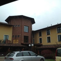 Das Foto wurde bei Hotel Villa Glicini von Hotel Diplomatic am 4/4/2012 aufgenommen