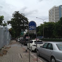 Photo taken at สะพานลอยหน้านิติฯจุฬาฯ by Narong T. on 7/27/2012