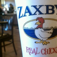 Photo taken at Zaxby&amp;#39;s Chicken Fingers &amp;amp; Buffalo Wings by Steven G. on 6/13/2012