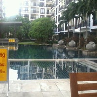Photo taken at Amanta Ratchada Swimming Pool by Daby L. on 5/15/2012