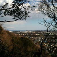 Photo taken at 釜利谷陸橋 by 3lb on 3/25/2012