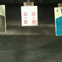 1/7/2012에 Kerry C.님이 Firing Line Gun Range에서 찍은 사진