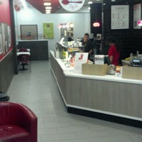 Photo taken at Red Mango by Hector on 9/11/2011