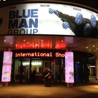 3/31/2012 tarihinde Nik L.ziyaretçi tarafından Stage Bluemax Theater'de çekilen fotoğraf