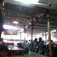 Photo taken at Waroeng Steak &amp;#39;n STick by Andi M. on 8/8/2012