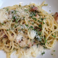 Photo taken at Carluccio&amp;#39;s by Chawi on 2/9/2012