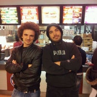 Foto scattata a Burger King da Giuliano T. il 10/29/2011