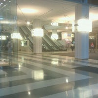 Photo taken at Ogilvie Transportation Center by Richard N. on 9/21/2011