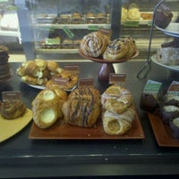 Photo taken at Atlanta Bread Co by Katrina on 12/10/2011