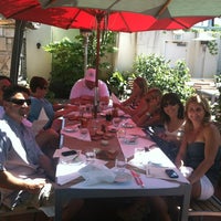 5/12/2012 tarihinde Gene B.ziyaretçi tarafından Brassica Mediterranean Kitchen &amp;amp; Wine Bar'de çekilen fotoğraf