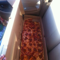 Foto diambil di Pizza Fusion of Westchase oleh Chris M. pada 5/18/2012