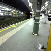 Photo taken at Platform 6 (E&#39;bound Central) by Colin R. on 11/27/2011