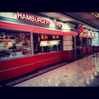 Johnny Rockets - Downtown Norfolk - Norfolk, VA